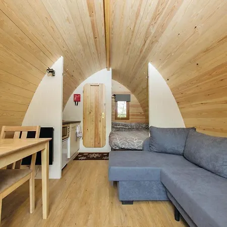 Paradise Lakeside Lodges Holiday park